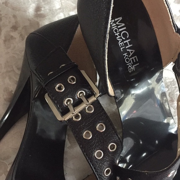 Michael Kors Heels - Picture 6 of 6